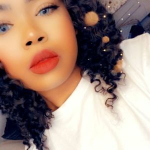 Meet your Posher, Tabitha